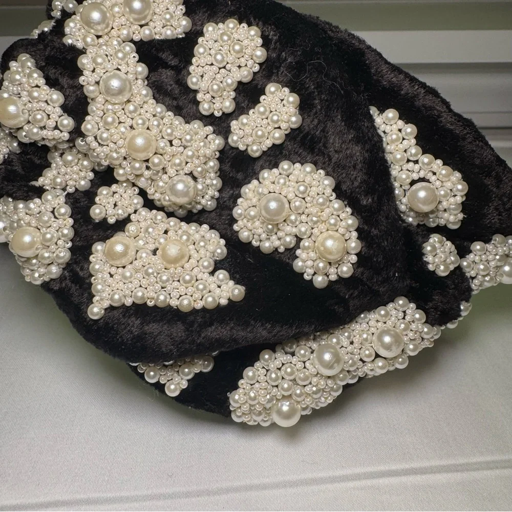 Deepa Gurnani Black Velvet Pearl Headband